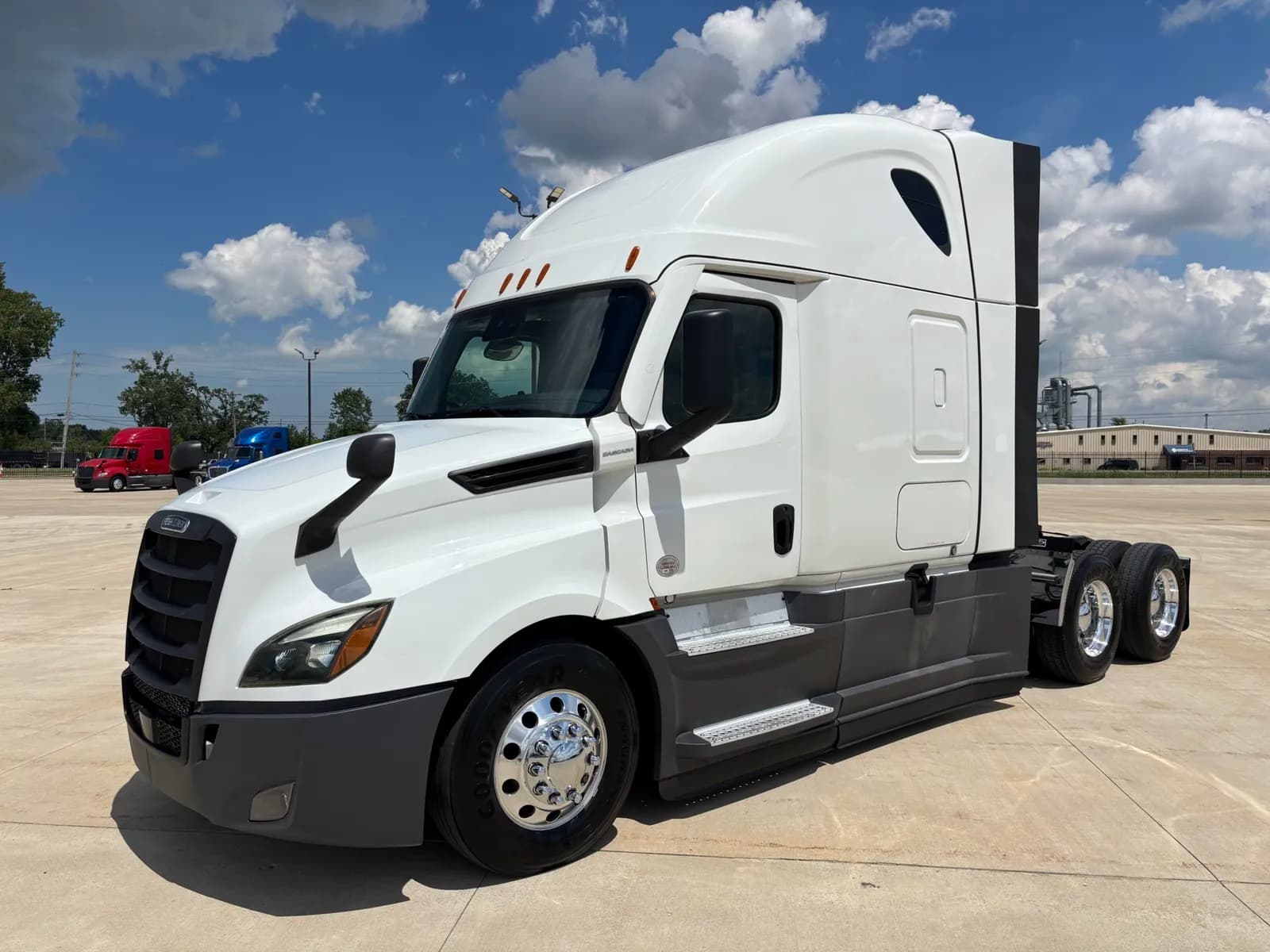 2020 Freightliner Cascadia - Sleeper