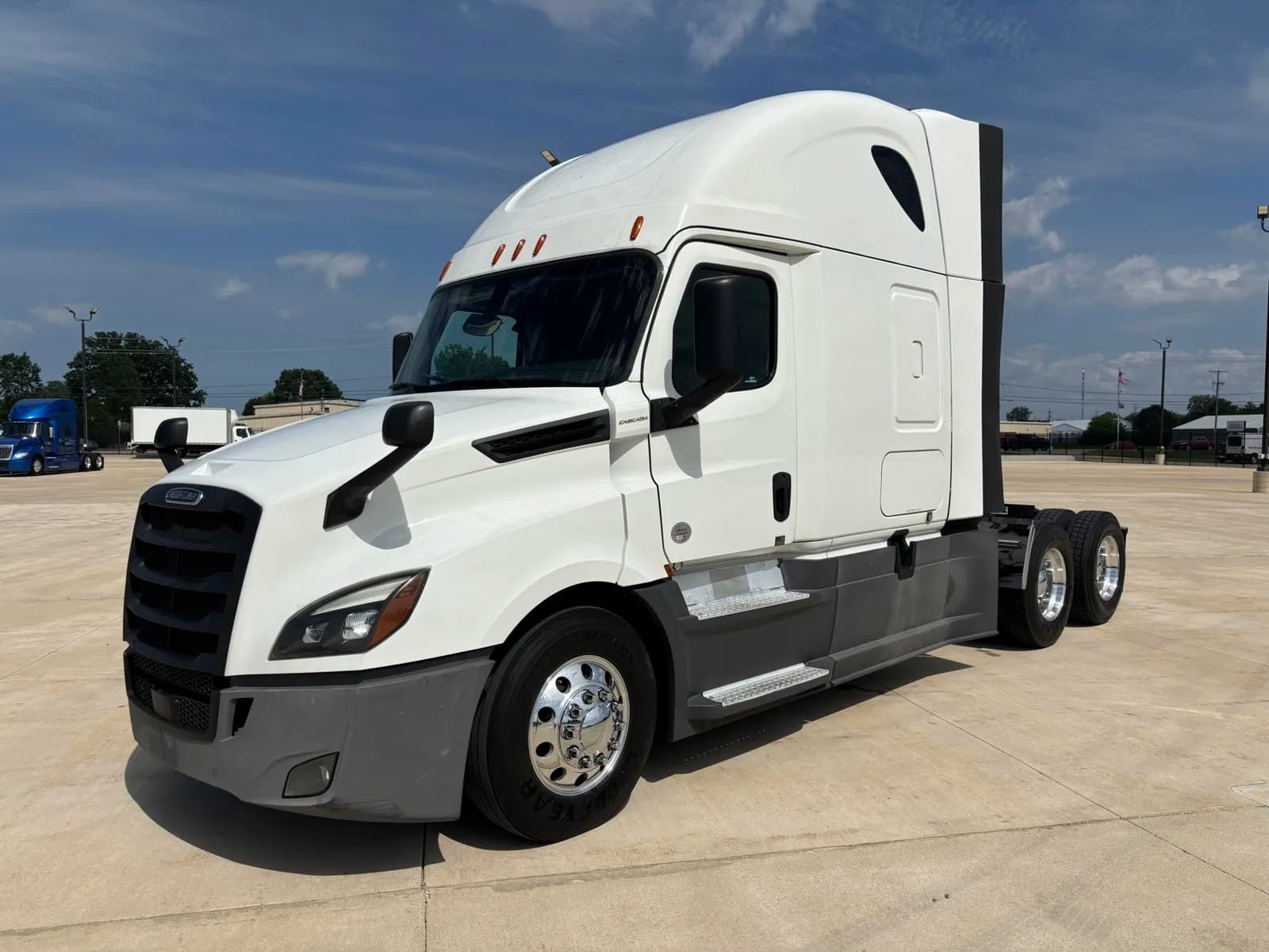 2020 Freightliner Cascadia - Sleeper