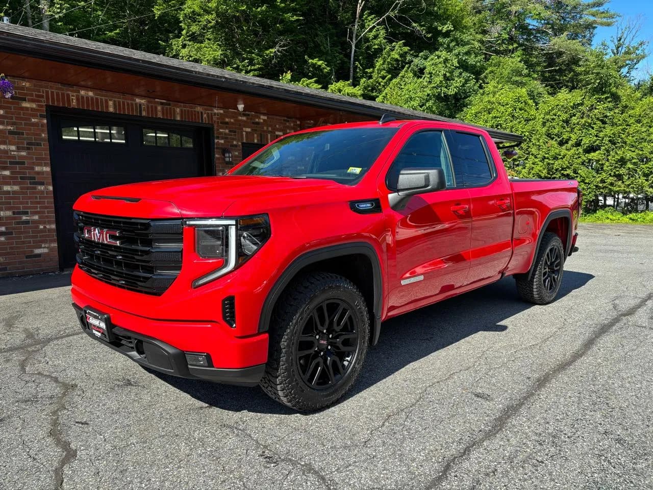 2025 GMC Sierra 1500 Elevation