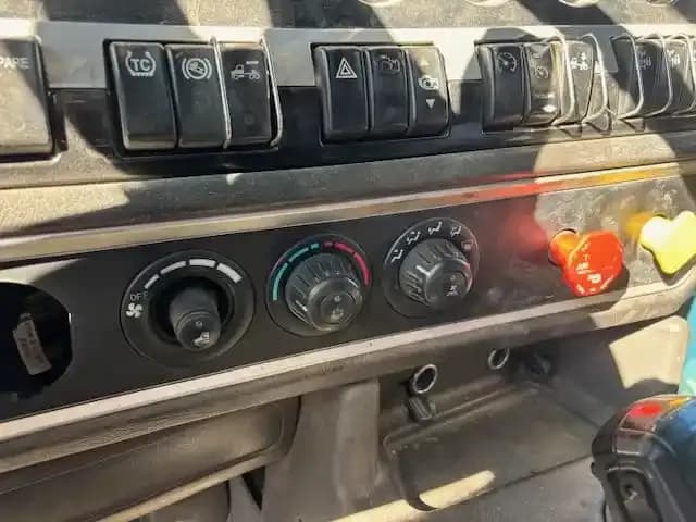 2019 Kenworth T800 Cab