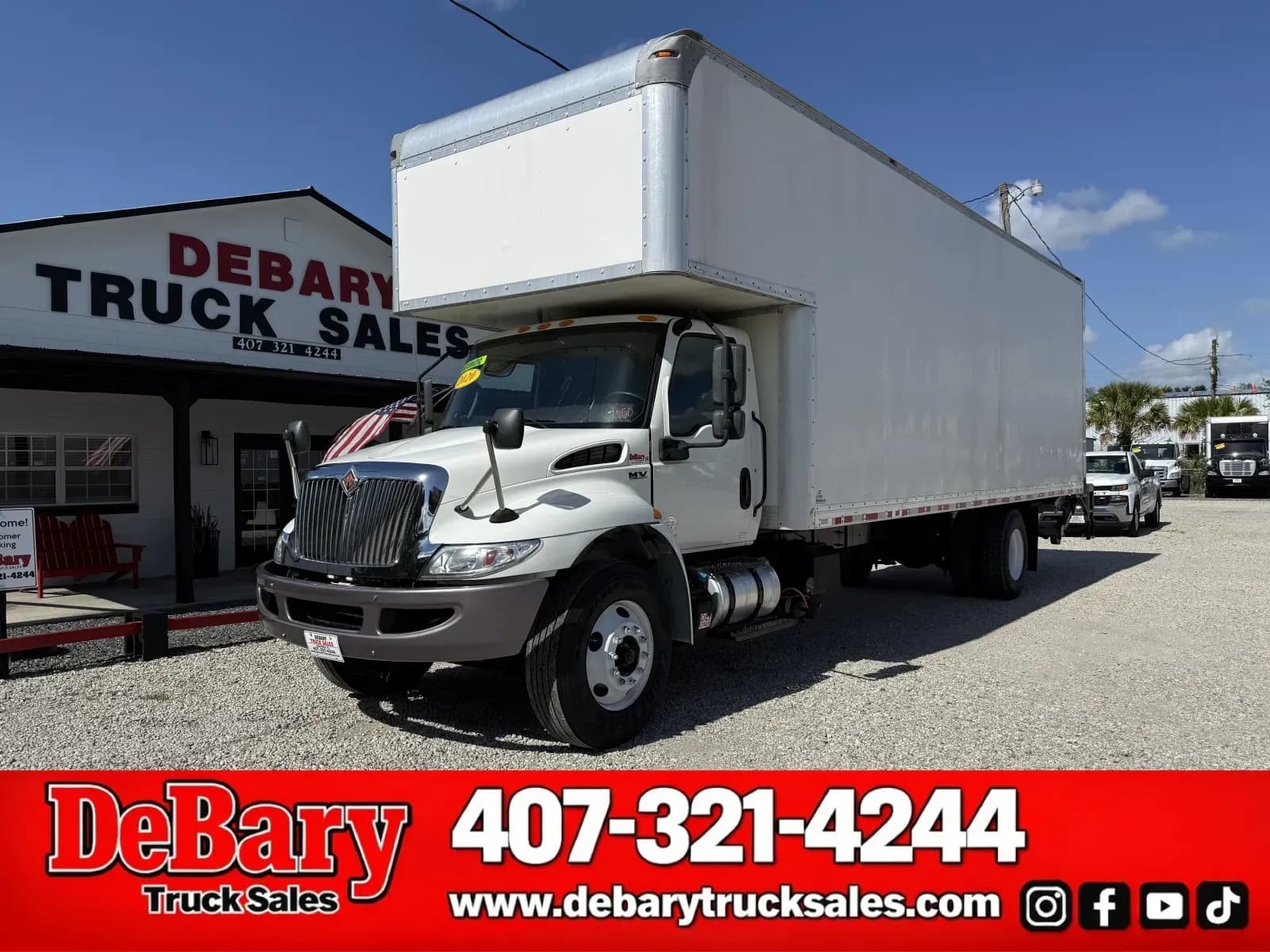 2020 International MV607 - Box