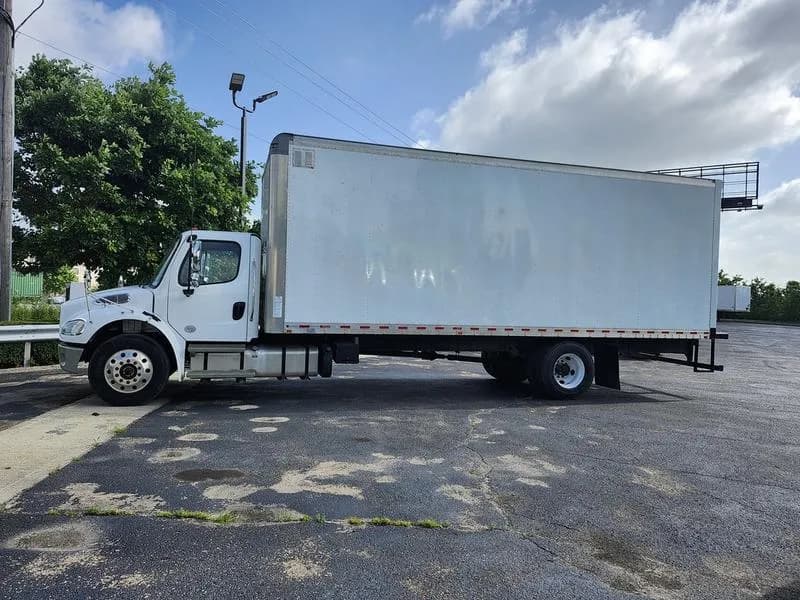 2020 Freightliner M2 106