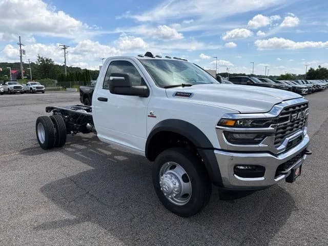 2026 Ram 5500 - Chassis
