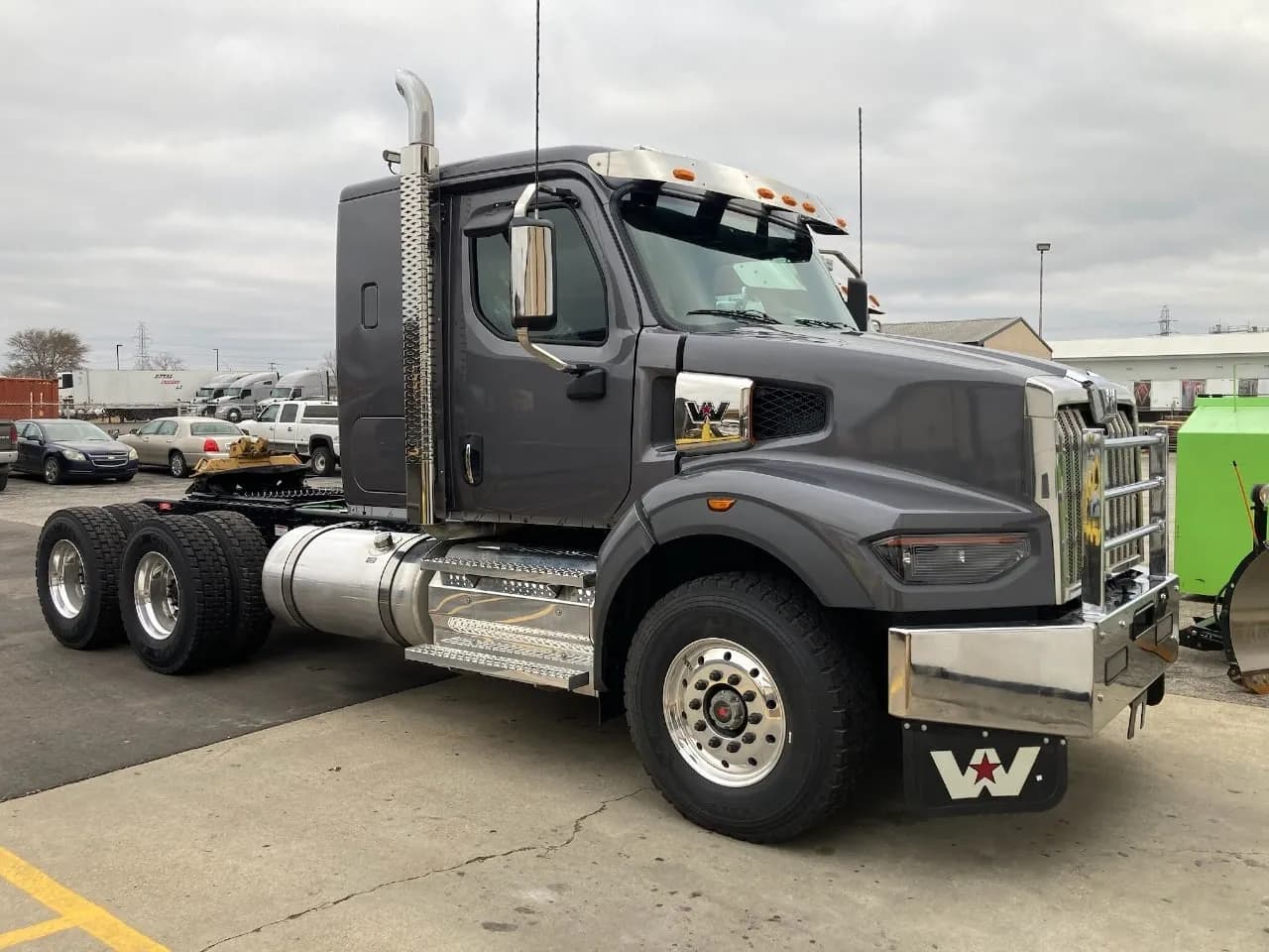 2027 Western Star 49X Tandem Axle - Sleeper