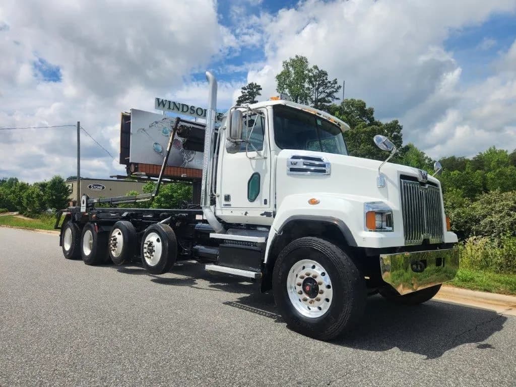 2017 Western Star 4700 SF - Garbage