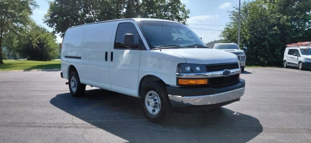 2017 Chevrolet Express 3500 Cargo - Vans