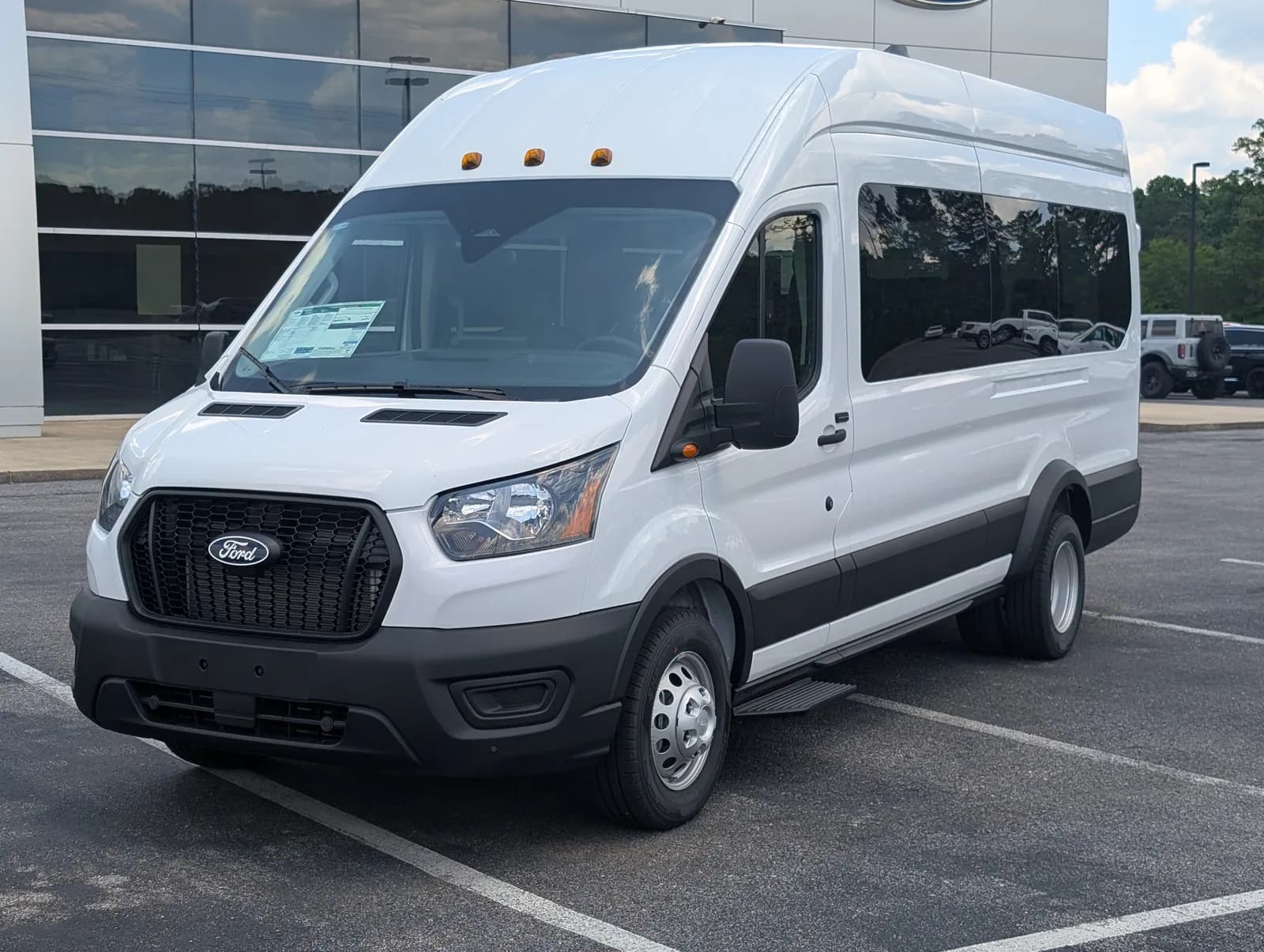 2026 Ford Transit Passenger Wagon - Vans