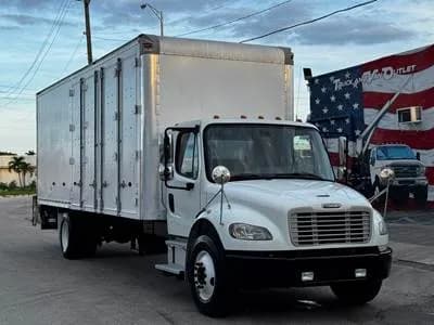 2018 Freightliner M2-106 26' - Box