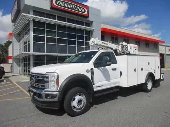2025 Ford F550 - Crane