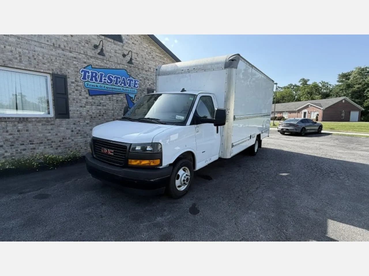 2021 GMC SAVANA 3500 Hicube Truck - Box