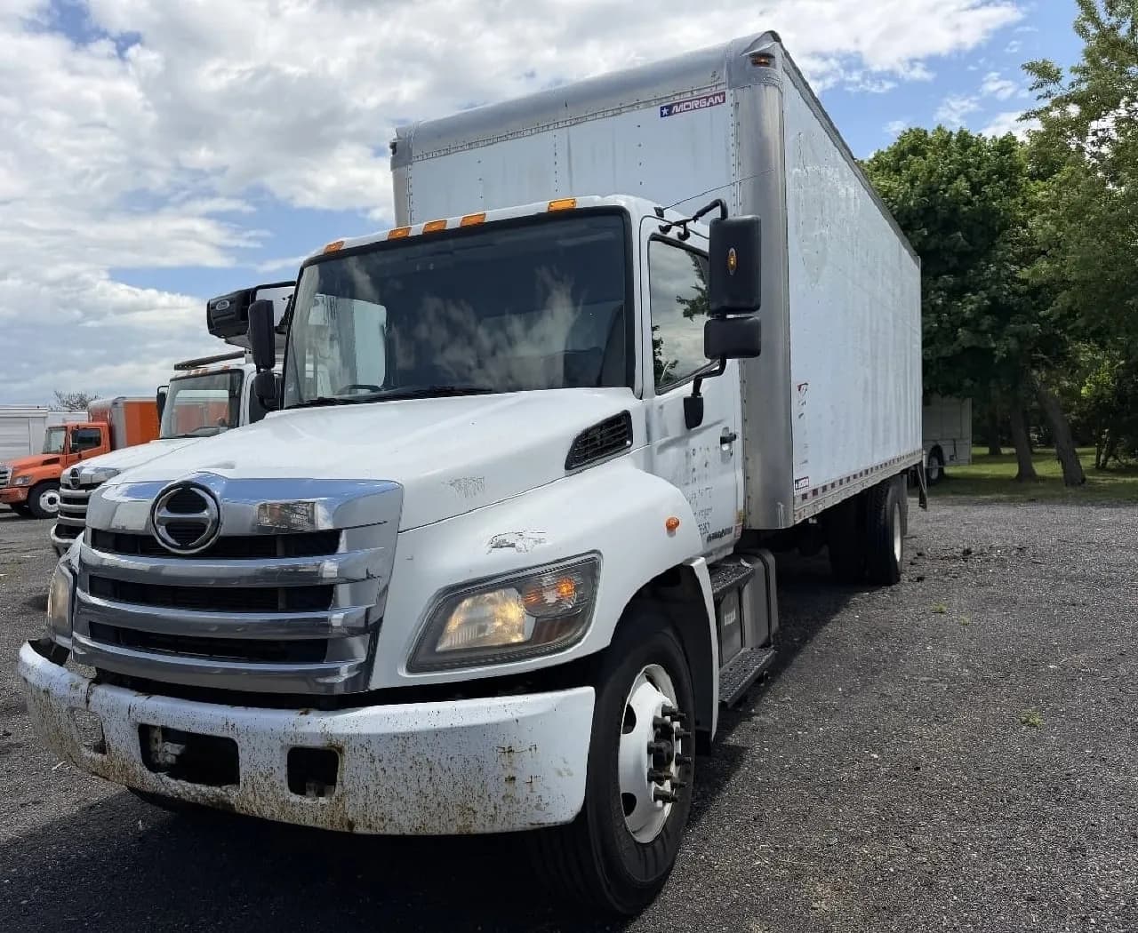 2017 Hino 268 - Box