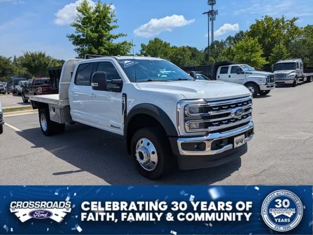 2025 Ford F-450 Crew Cab - Chassis