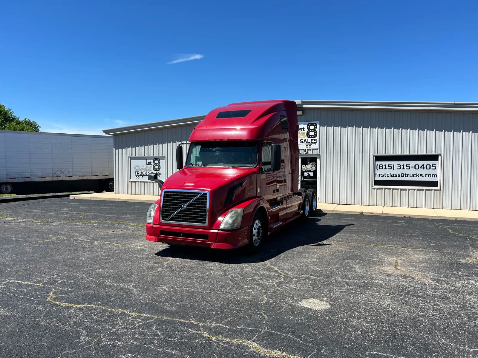 2015 Volvo VNL670 - Sleeper