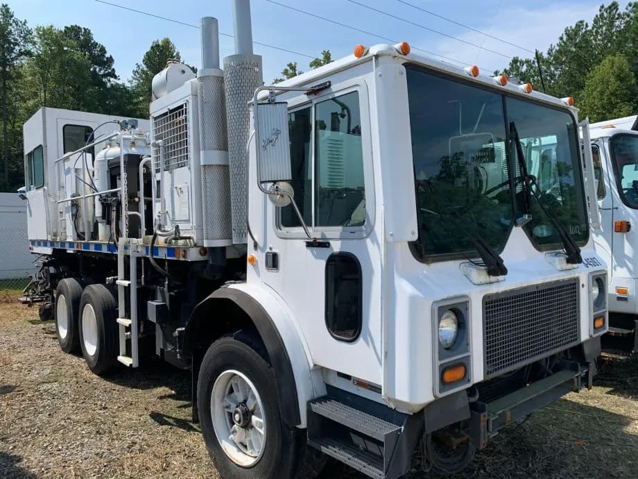 1993 Mack MR688P Linear Dynamics Cabover Road Striping Paint Truck