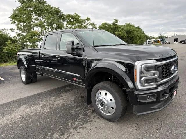 2026 Ford F-450 Crew Cab - Pickup