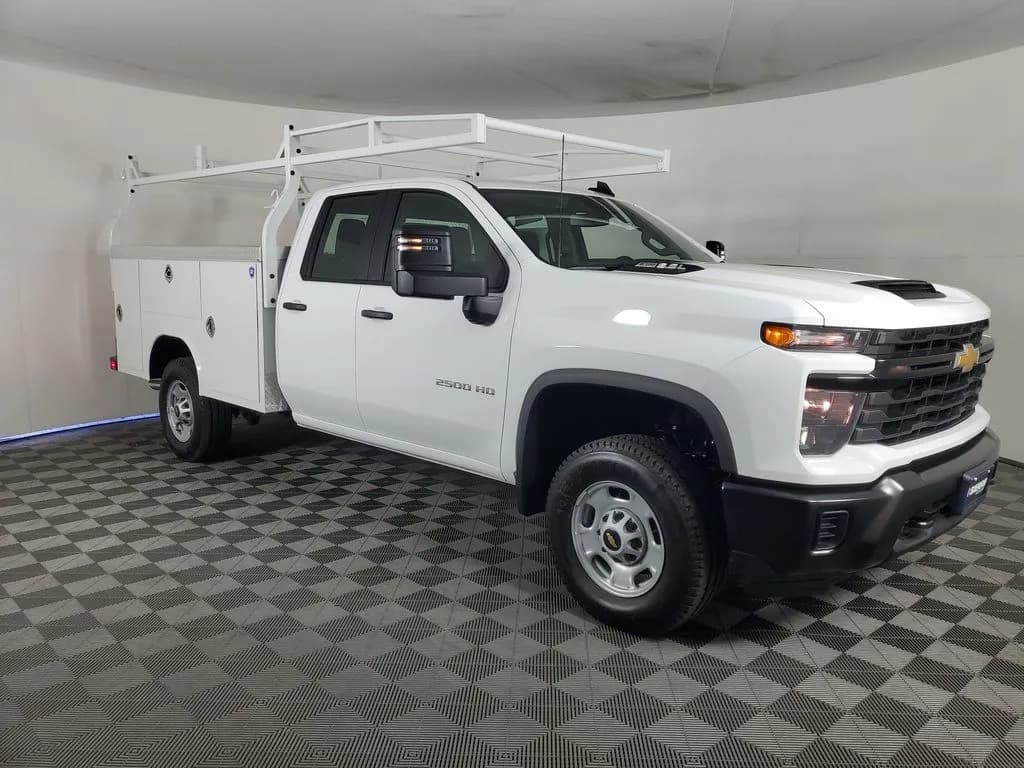 2026 Chevrolet Silverado 2500 - Chassis
