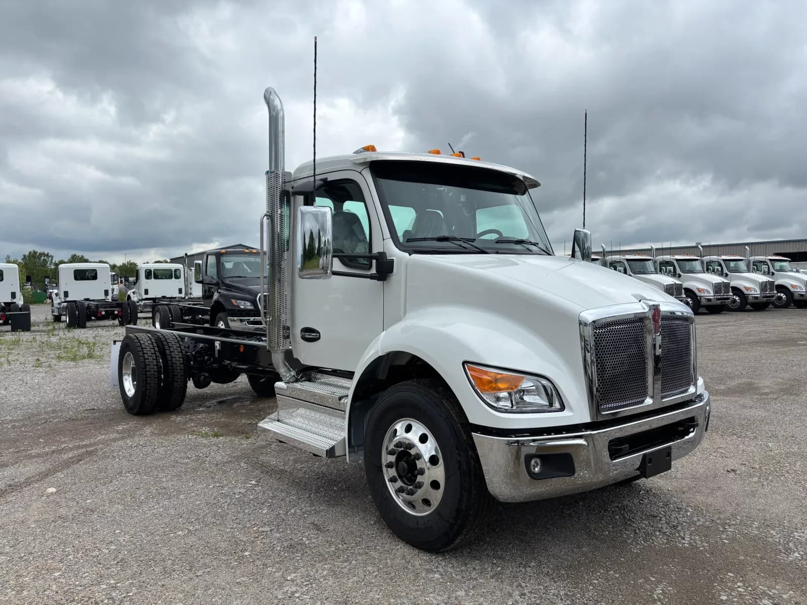 2027 KENWORTH T280