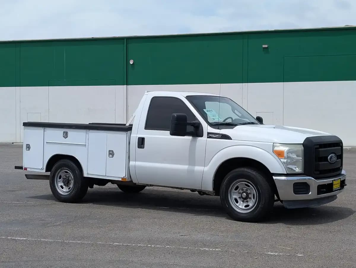 2011 Ford F-250 - Service
