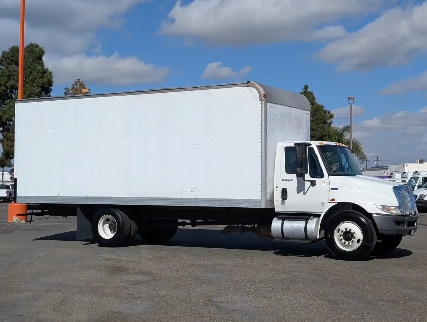 2012 International Durastar 4300 - Box