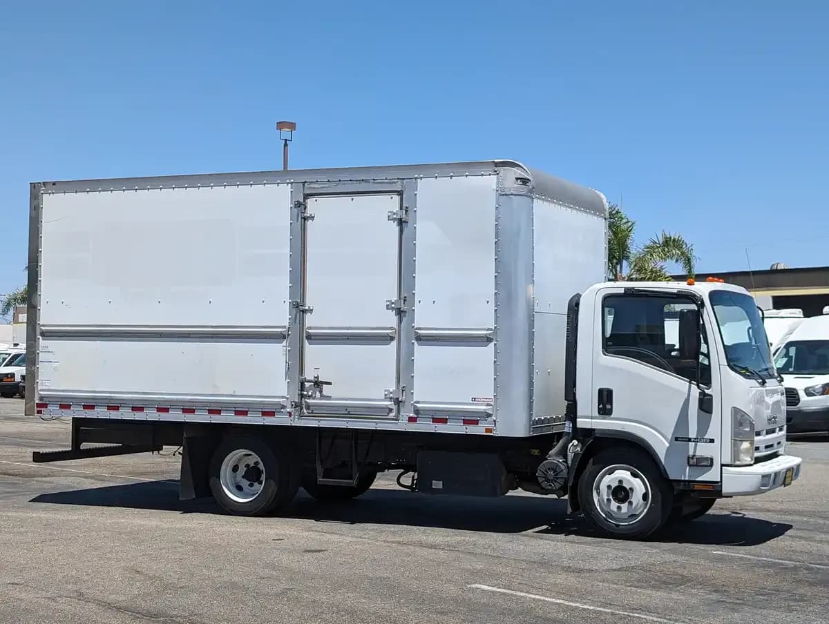 2015 Isuzu NQR - Box