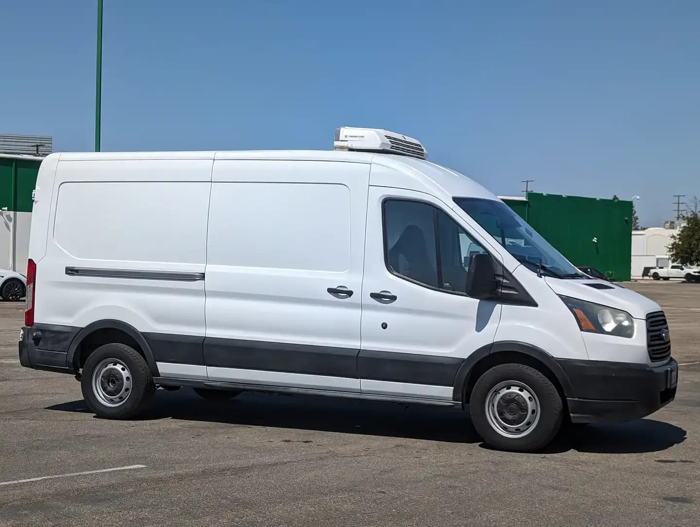 2017 Ford Transit-250 - Refrigerated