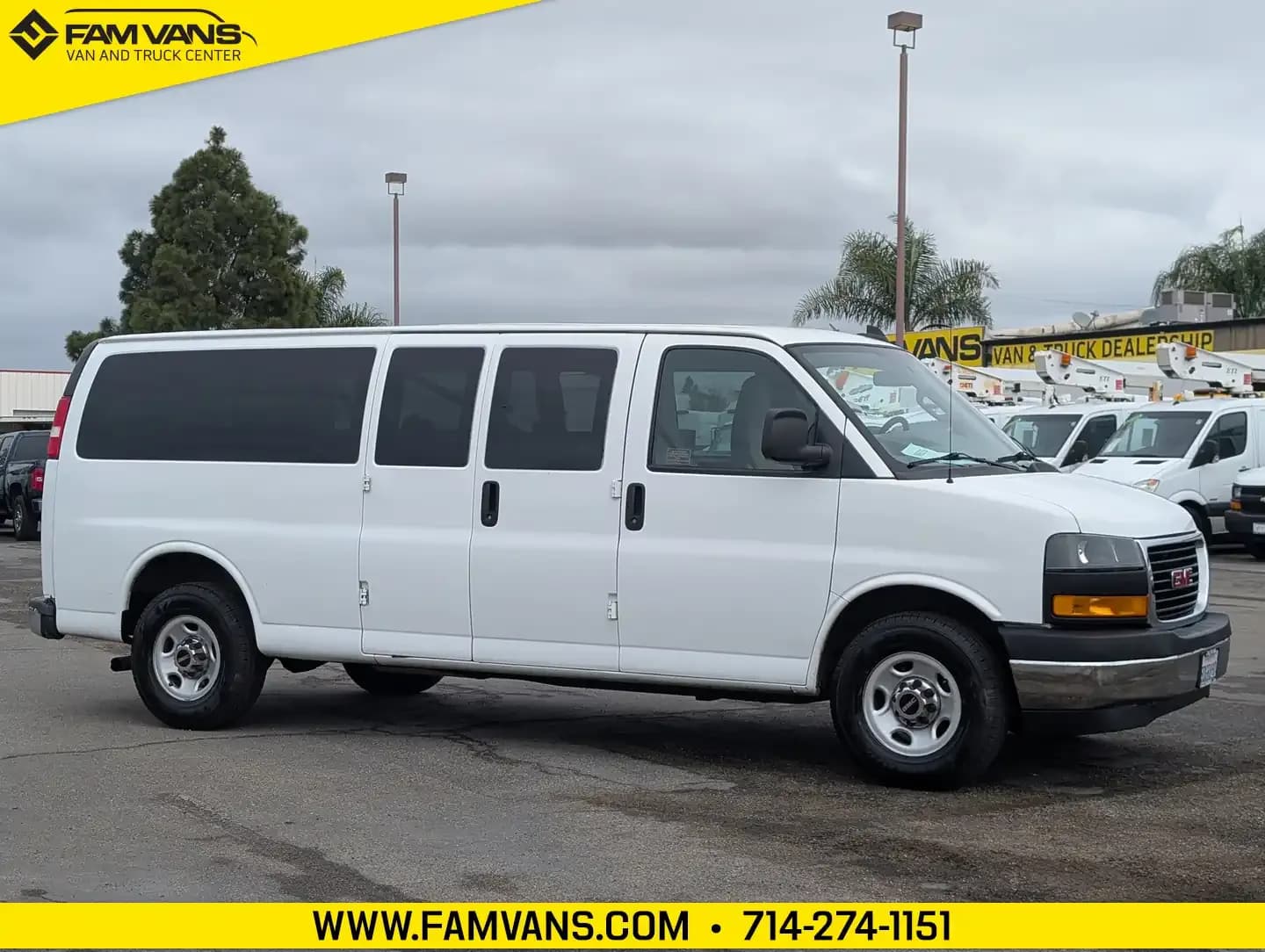 2018 GMC Savana 3500 - Vans