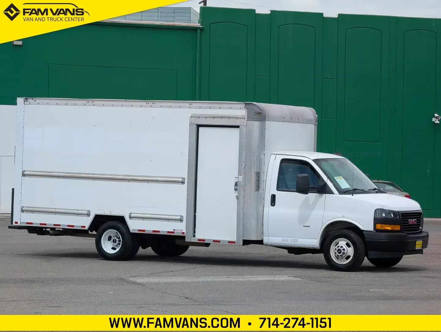 2022 GMC Savana 3500 - Box