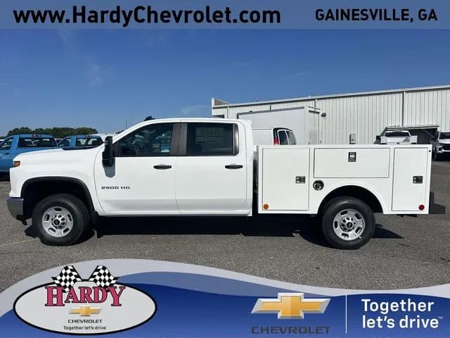 2026 Chevrolet Silverado 2500 Crew Cab - Chassis