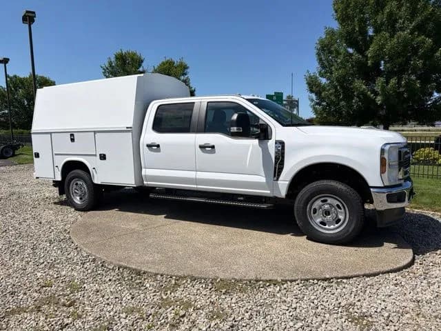 2026 Ford F-350 Crew Cab - Chassis