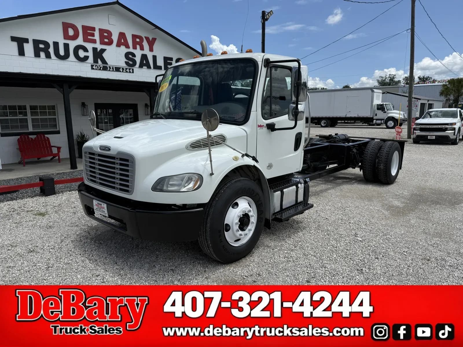 2019 Freightliner M2 106 - Chassis