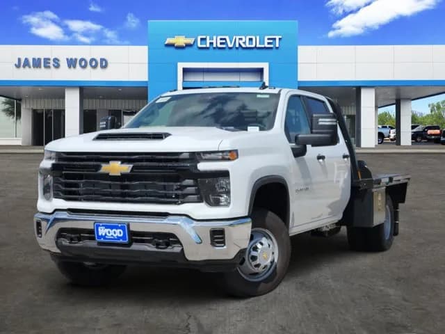 2026 Chevrolet Silverado 3500 Crew Cab - Chassis