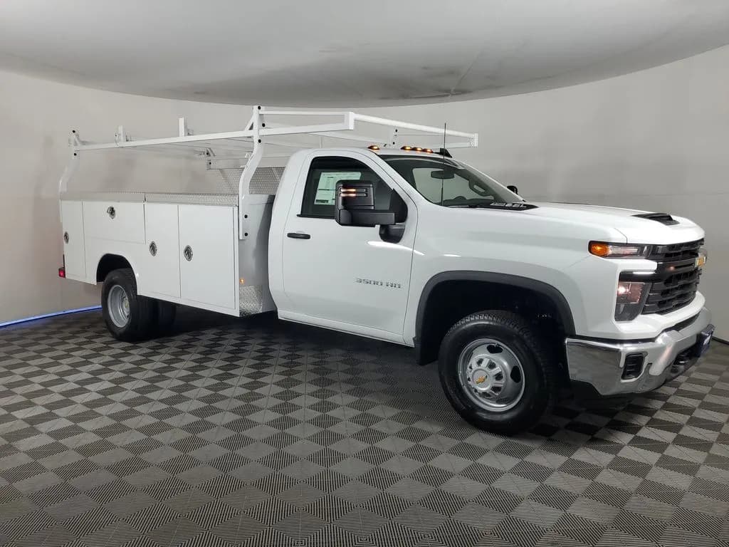 2026 Chevrolet Silverado 3500 - Chassis