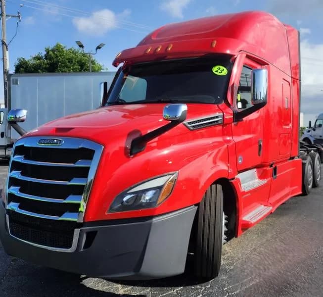 2023 Freightliner Cascadia