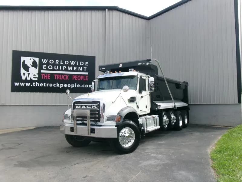 2025 Mack Trucks