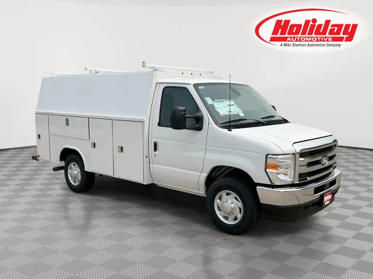 2026 Ford E-350 - Box