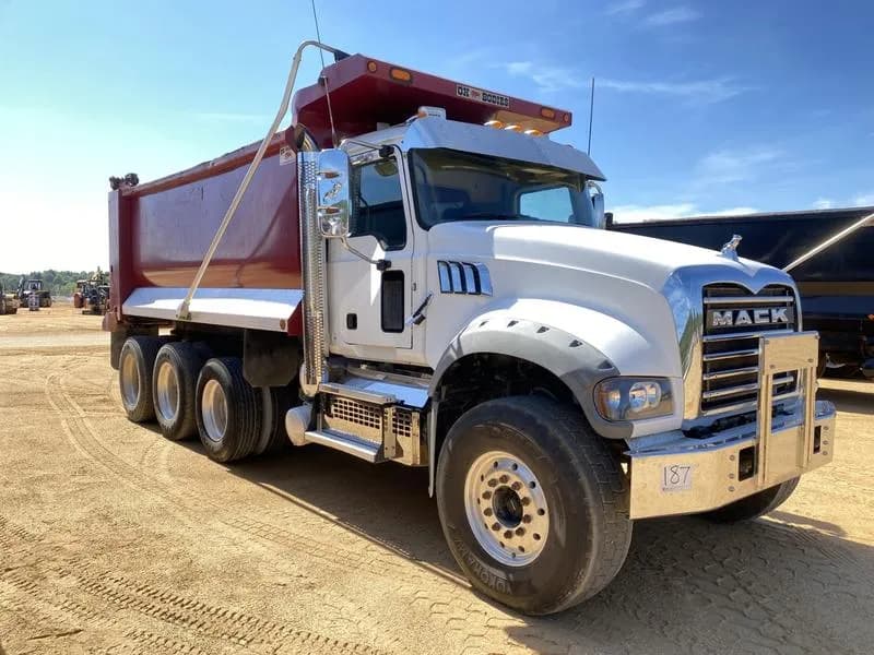 2020 Mack Granite