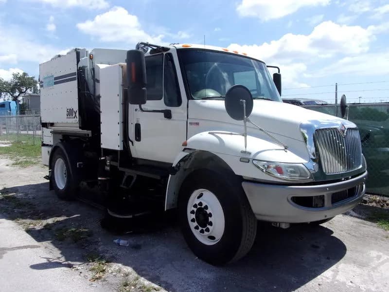 2012 International Durastar 4300