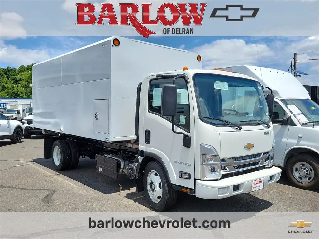 2024 Chevrolet LCF 5500XD - Chipper Trailers / Chipper Trucks