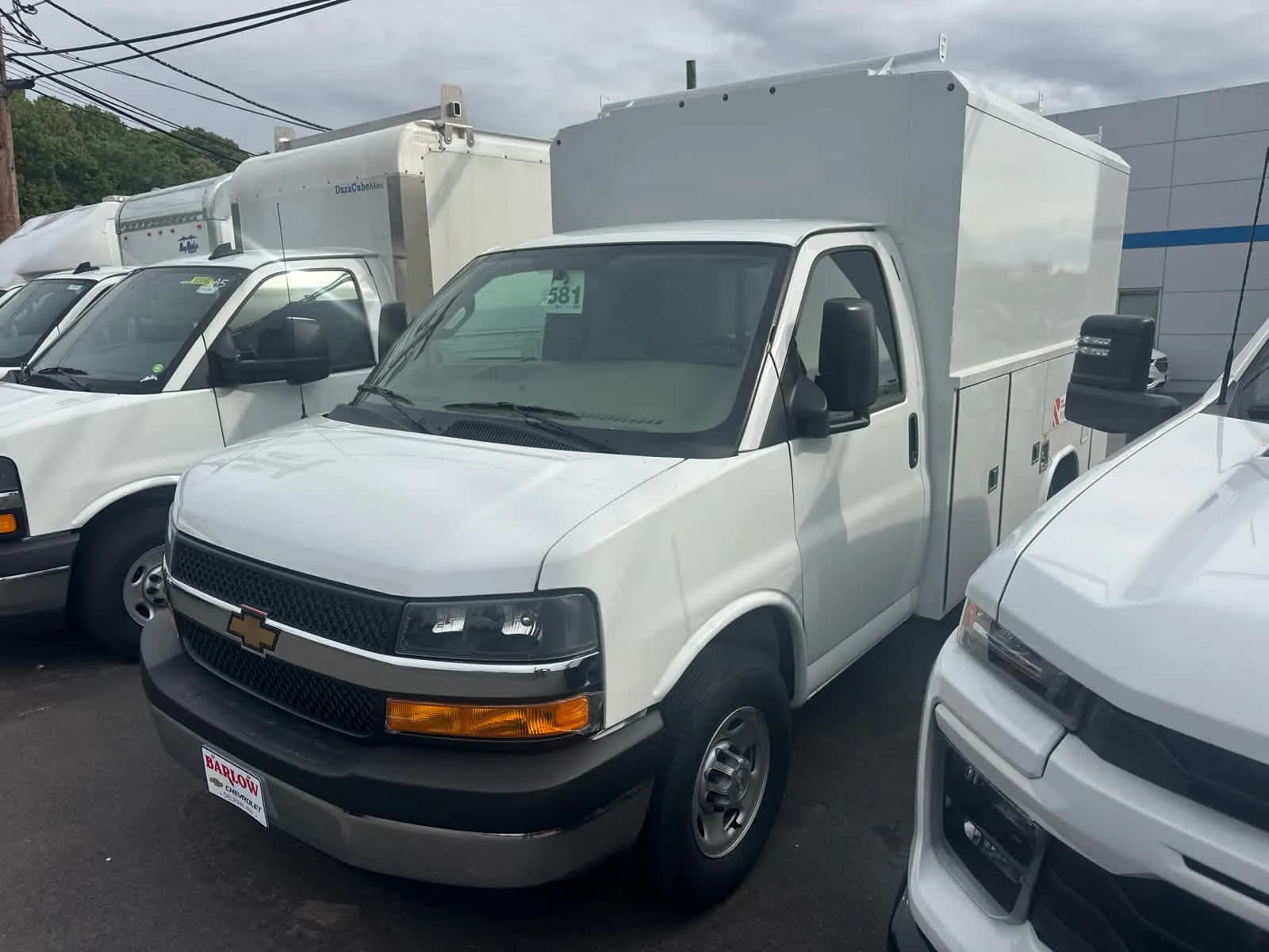 2026 Chevrolet Express 3500 - Service