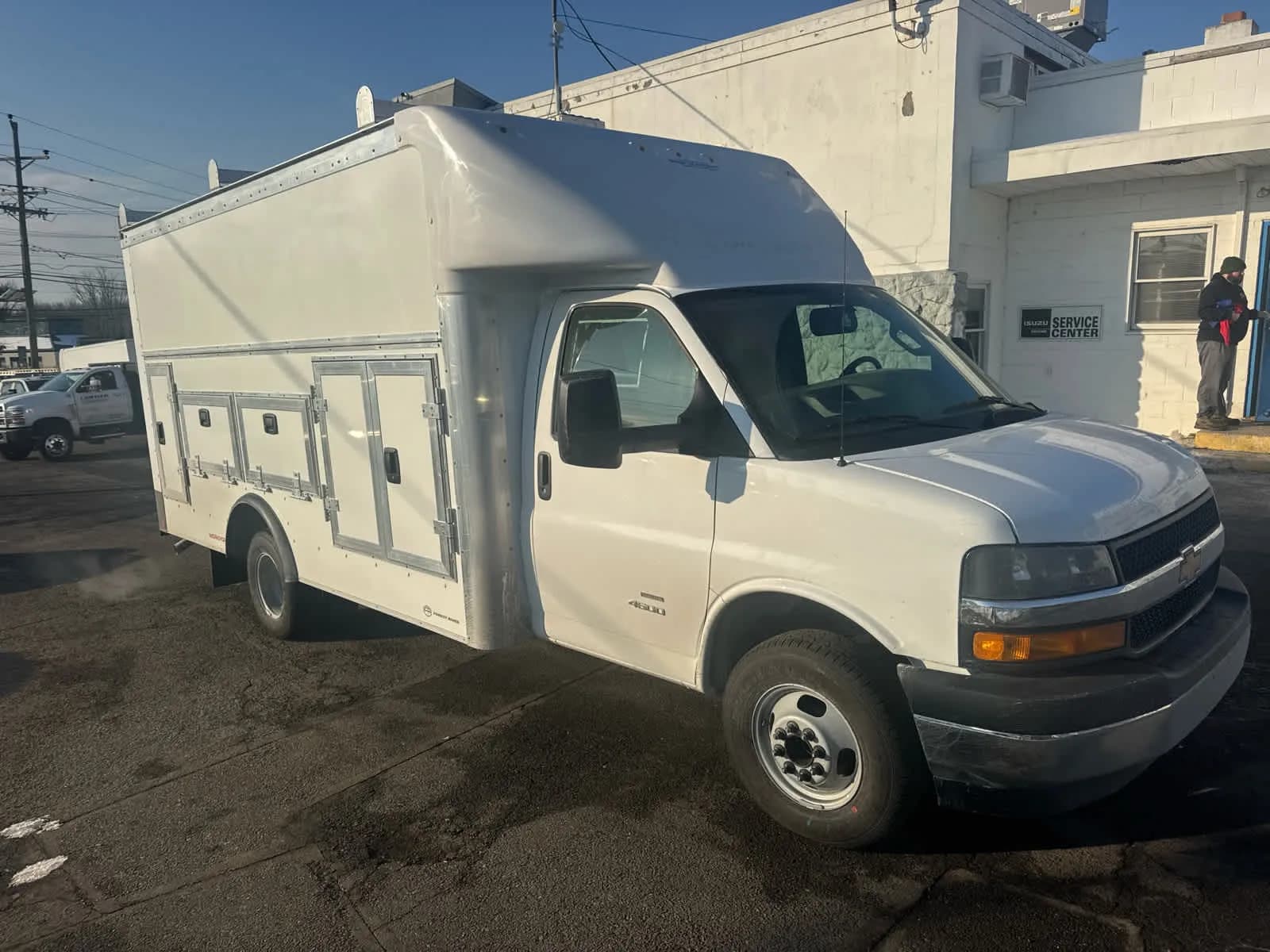 2025 Chevrolet Express 4500 - Service