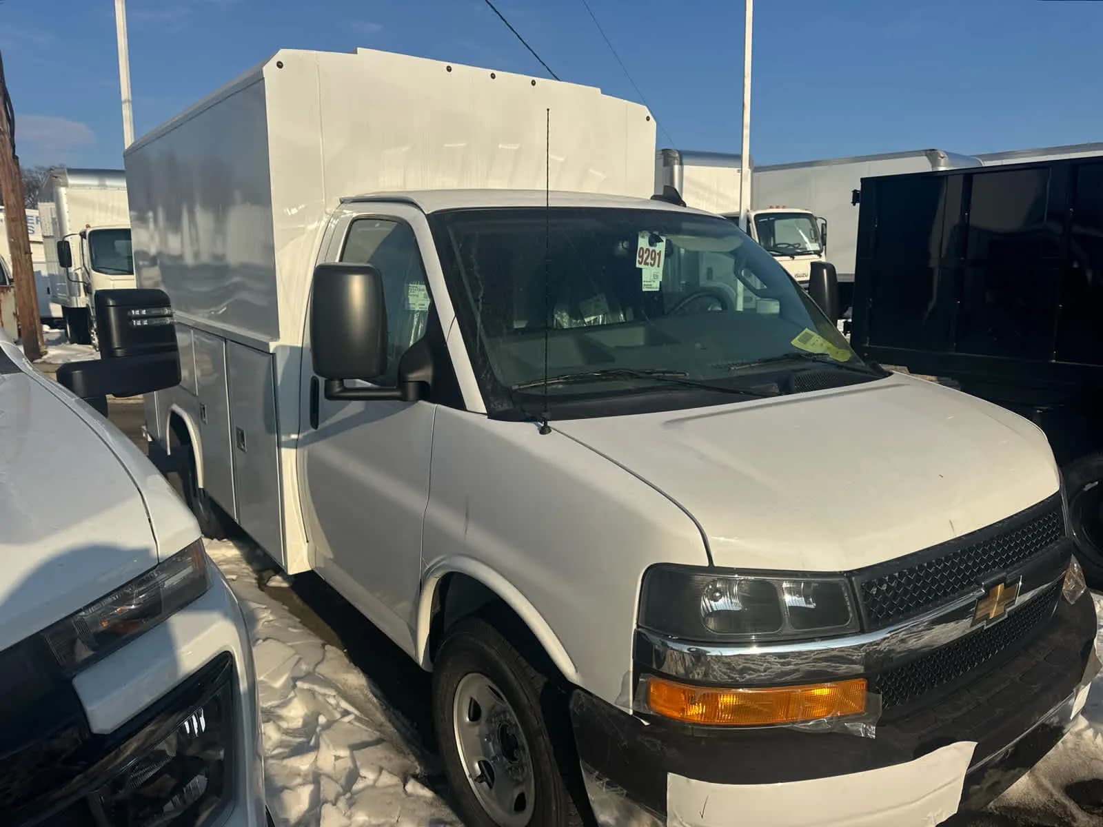 2026 Chevrolet Express 3500 - Service