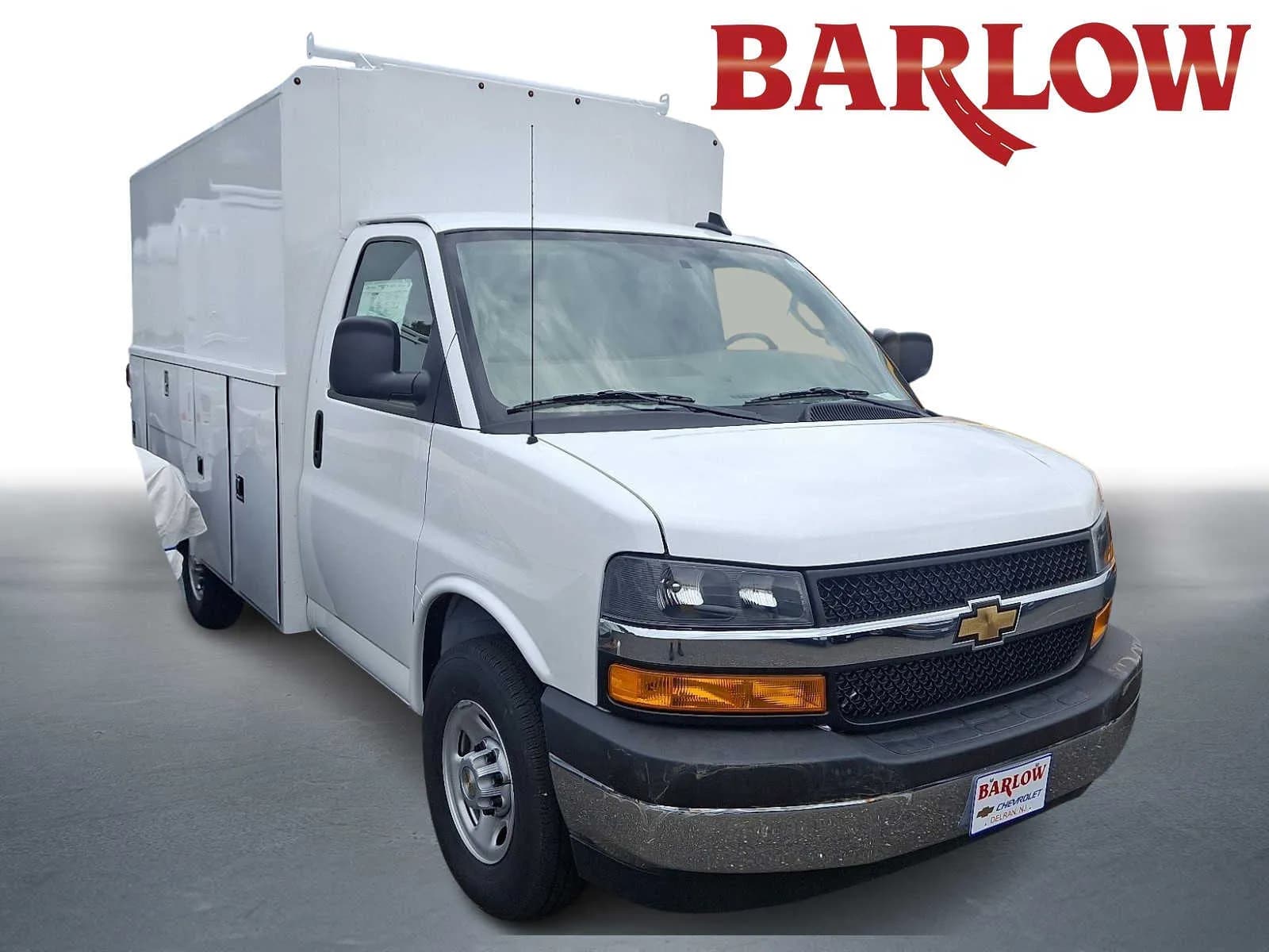 2025 Chevrolet Express 3500 - Service
