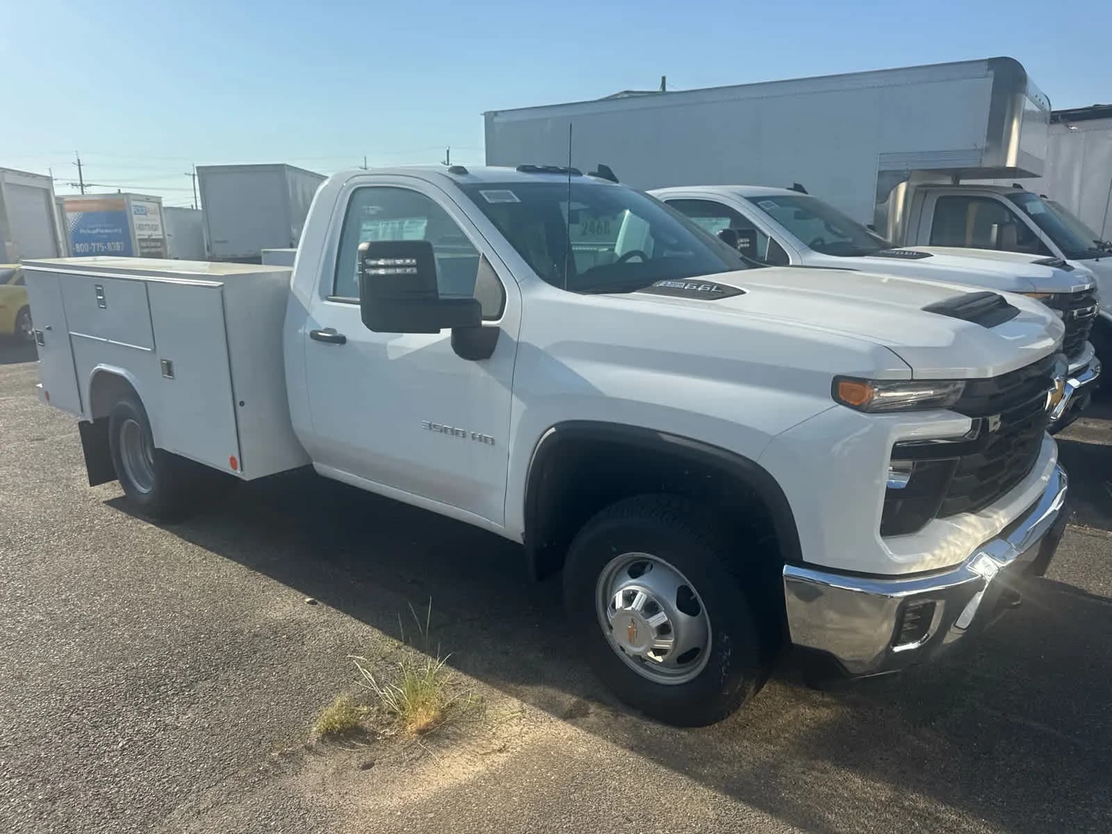 2026 Chevrolet Silverado 3500 - Service
