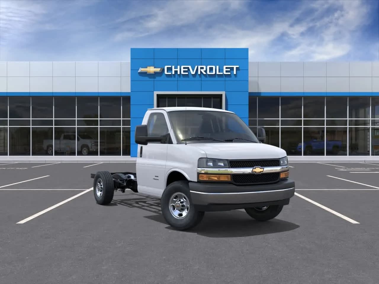 2026 Chevrolet Express 3500 - Box