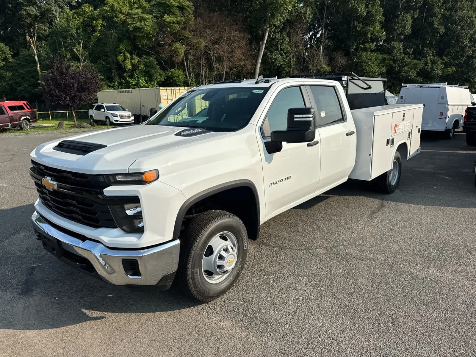 2026 Chevrolet Silverado 3500 Crew Cab - Chassis