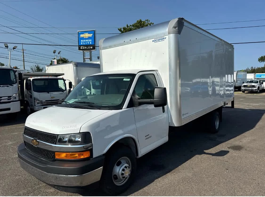 2026 Chevrolet Express 4500 - Box