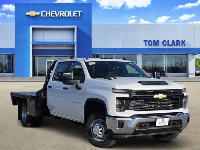 2026 Chevrolet Silverado 3500 Crew Cab - Chassis