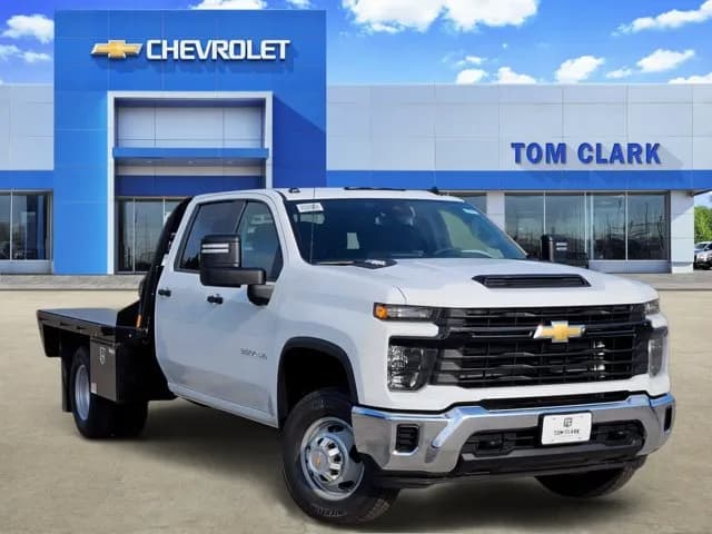 2026 Chevrolet Silverado 3500 Crew Cab - Chassis