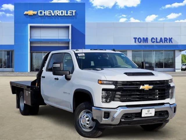 2026 Chevrolet Silverado 3500 Crew Cab - Chassis