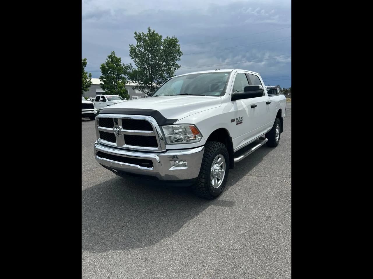 2017 Ram 3500 SLT Crew Cab SWB - Pickup